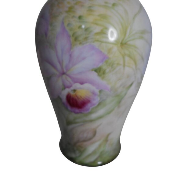 Vintage c 1930 Epiag Czechoslovakian Porcelain Floral Orchid vase pastels - Picture 3 of 10